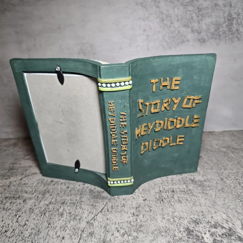 The Story of Hey Diddle Diddle Resin 3D Picture Frame 6